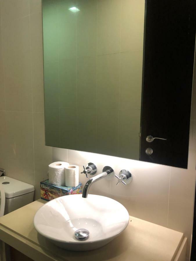 The Suites At Waterside Straits Quay By Plush Bagan Jermal Oda fotoğraf
