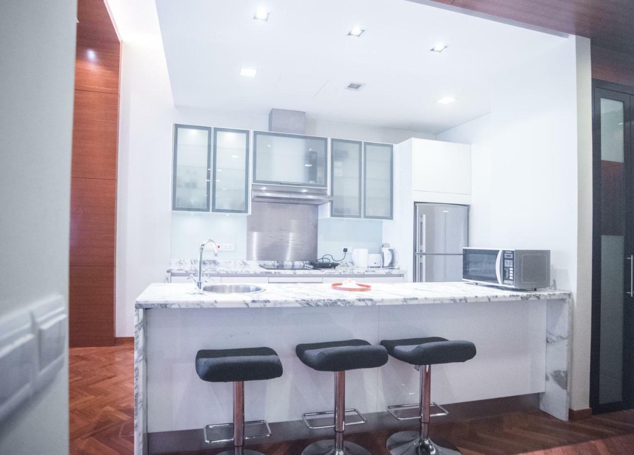 The Suites At Waterside Straits Quay By Plush Bagan Jermal Dış mekan fotoğraf